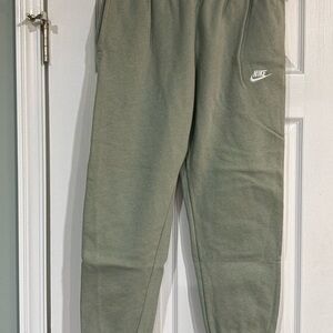 Nike Men's Large Green Joggers